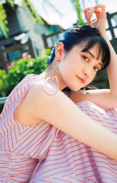 小泉萌香 胸|人気声優・小泉萌香『ヤンジャン』初ソログラビア 清涼感あふ。